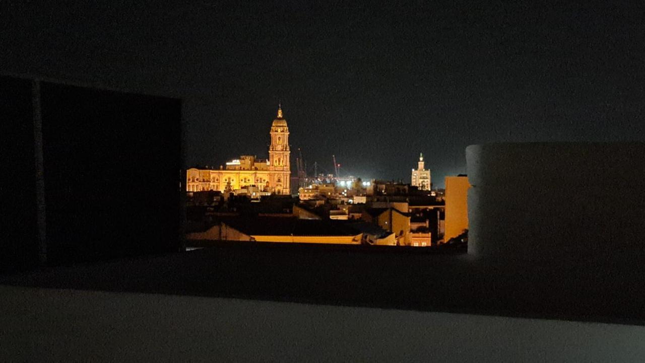 Penthouse With Solarium In The Center Of Malaga-Atico Con Solarium En El Centro De Malaga Apartment Exterior photo